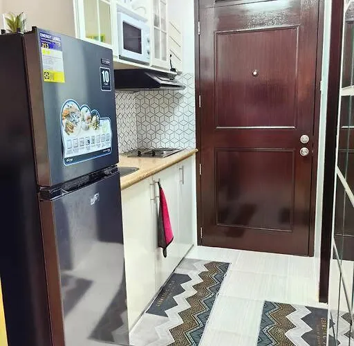 Condotel Near Airport Terminals Apartment